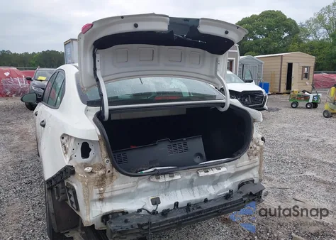 2018 Kia Rio Lx из США, поврежденный, VIN 3KPA24AB7JE072053